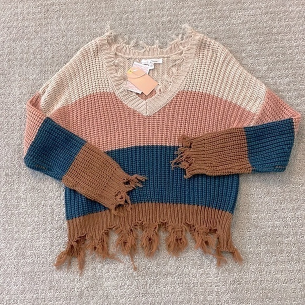 NWT - Love Tree Color Block Knit V-Neck Raw Hem Sweater